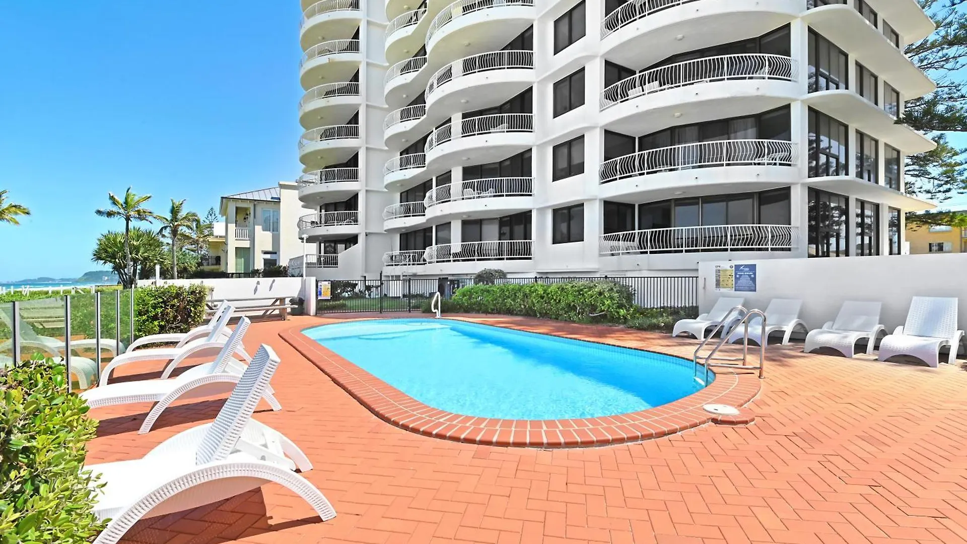 **** Aparthotel Albatross North Apartments Gold Coast Australia